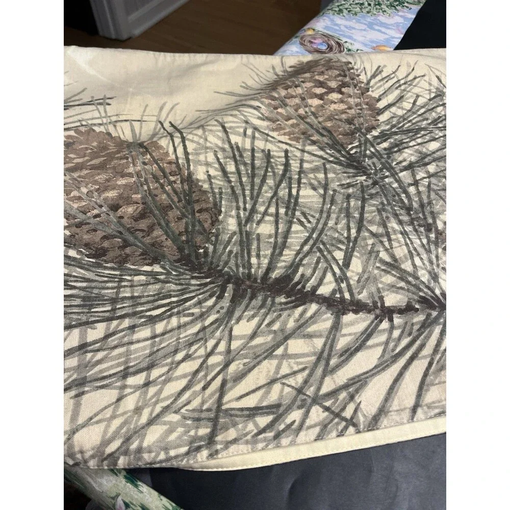 Pottery Barn Pine Cone Bough Table Runner 18x108”